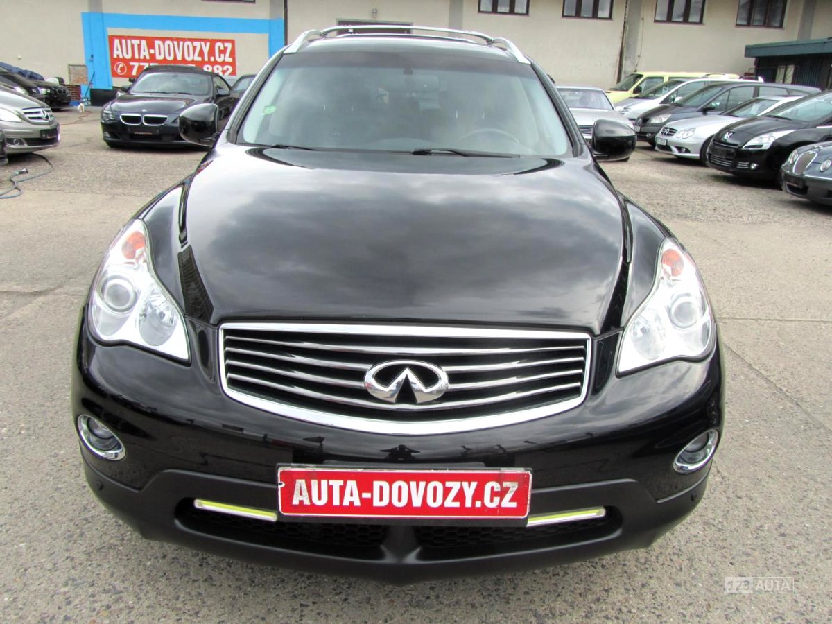 Infiniti EX35, 2009 - pohled č. 2