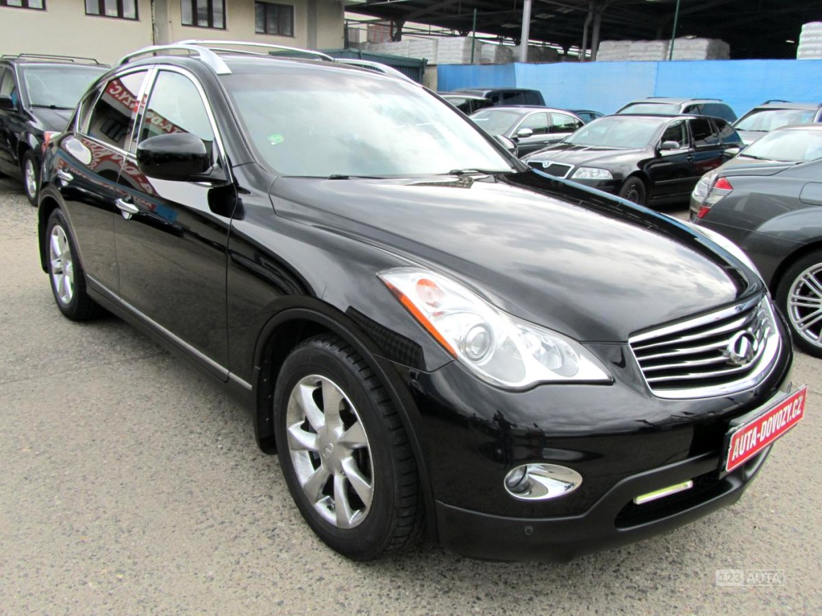 Infiniti EX35, 2009 - pohled č. 3