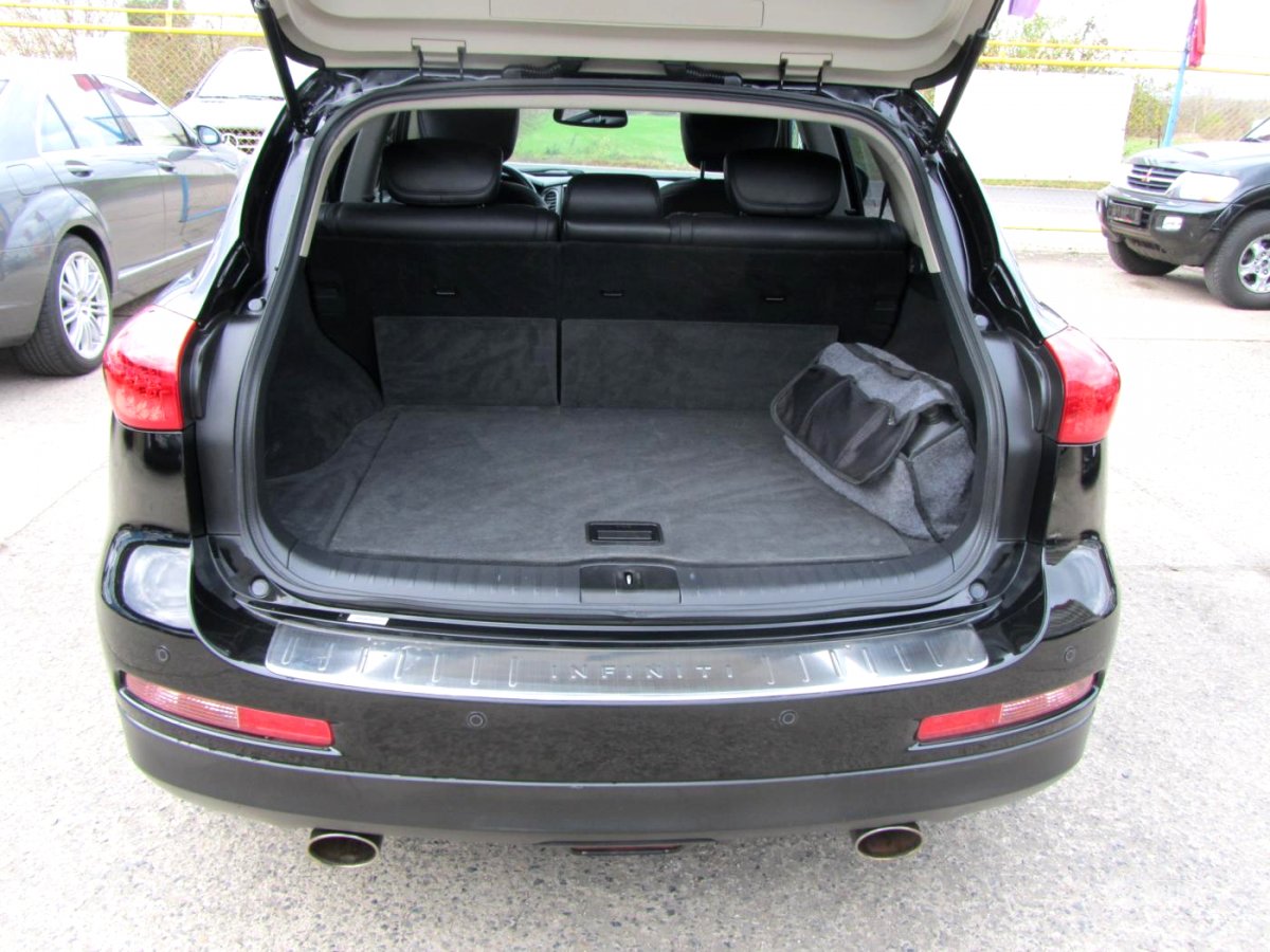 Infiniti EX35, 2009 - pohled č. 7