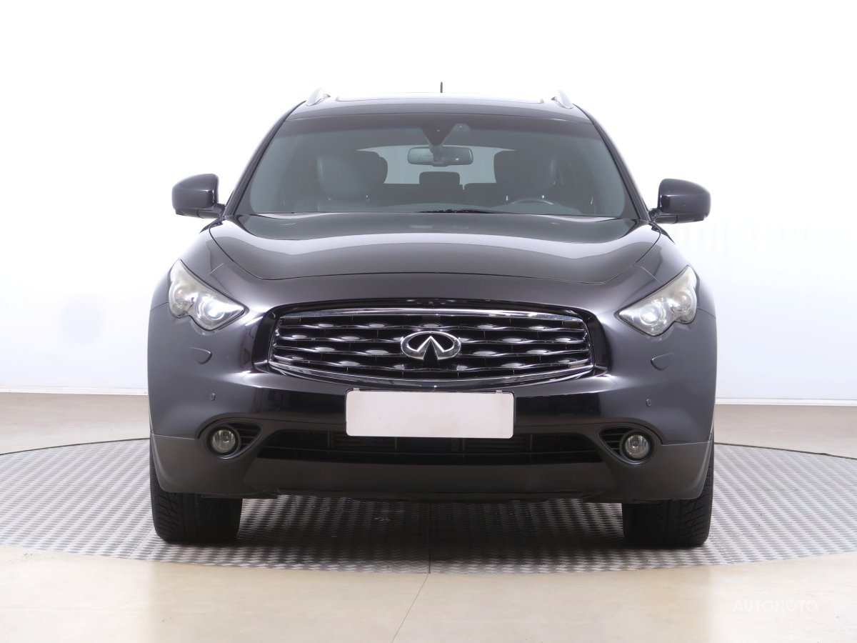 Infiniti FX, 2012 - pohled č. 2