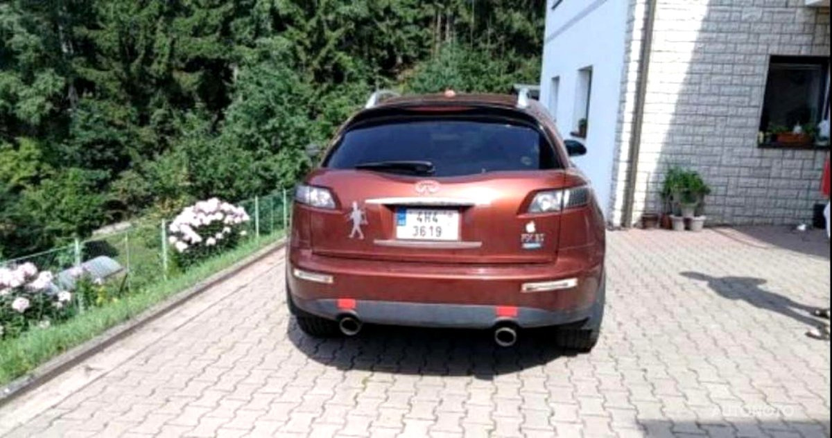 Infiniti FX35, 2006 - pohled č. 3