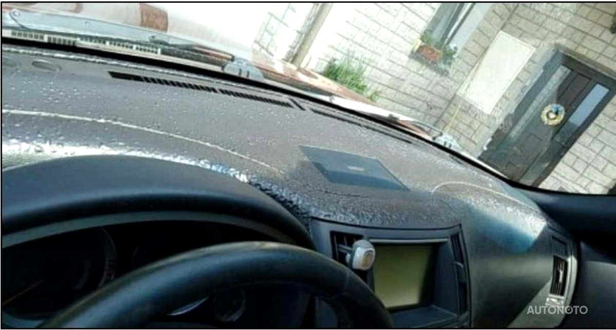 Infiniti FX35, 2006 - pohled č. 4