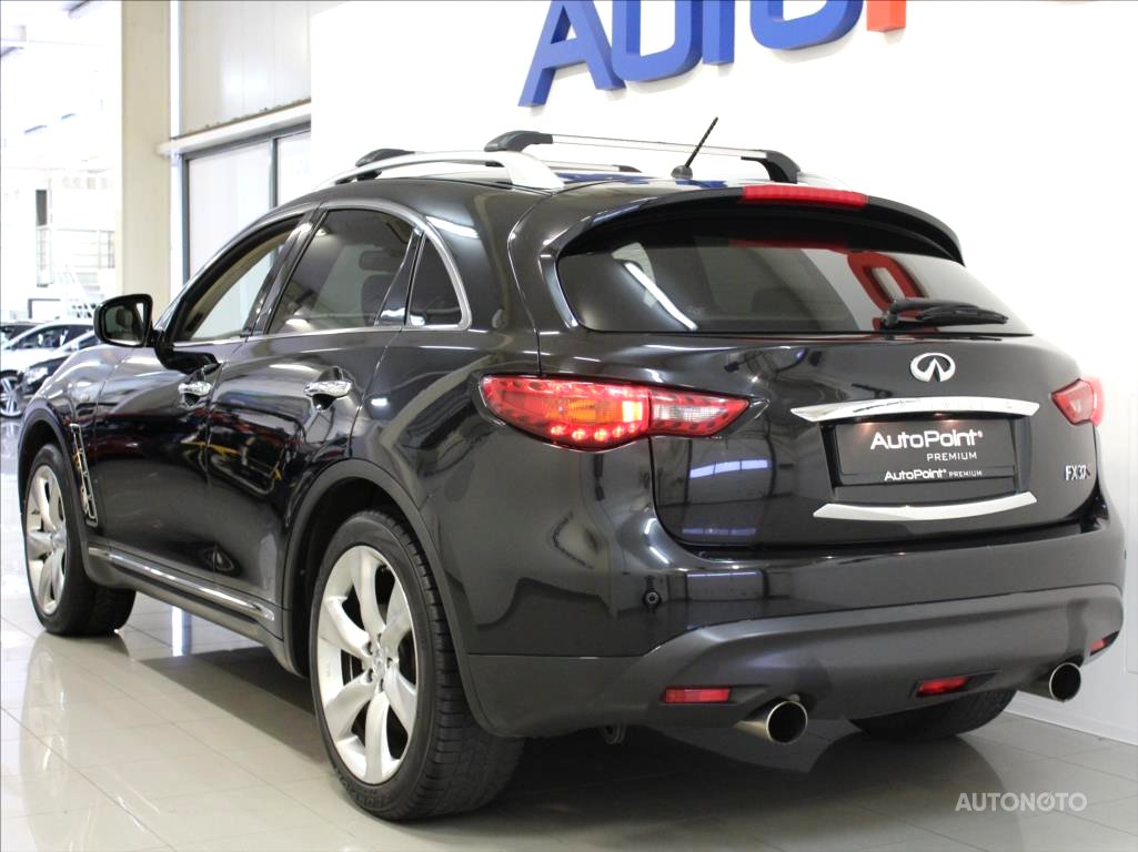 Infiniti FX37, 2010 - pohled č. 3
