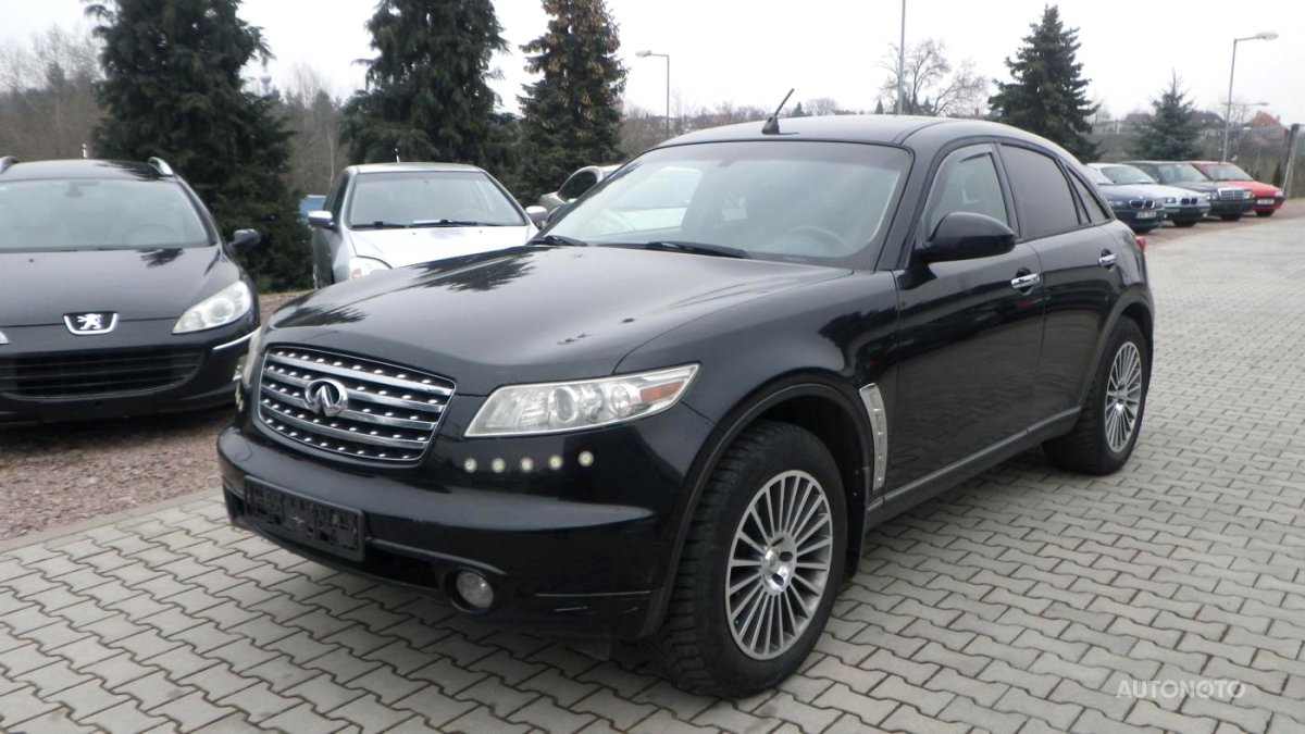 Infiniti FX45, 2003 - celkový pohled