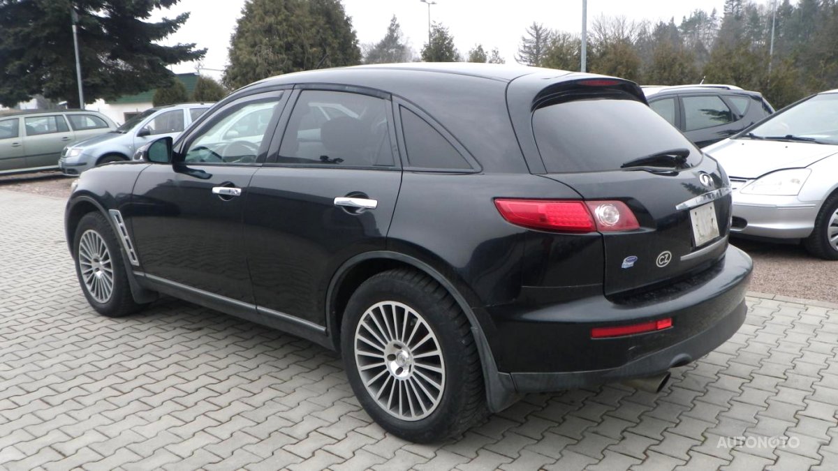 Infiniti FX45, 2003 - pohled č. 4