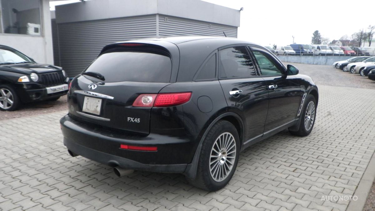 Infiniti FX45, 2003 - pohled č. 6