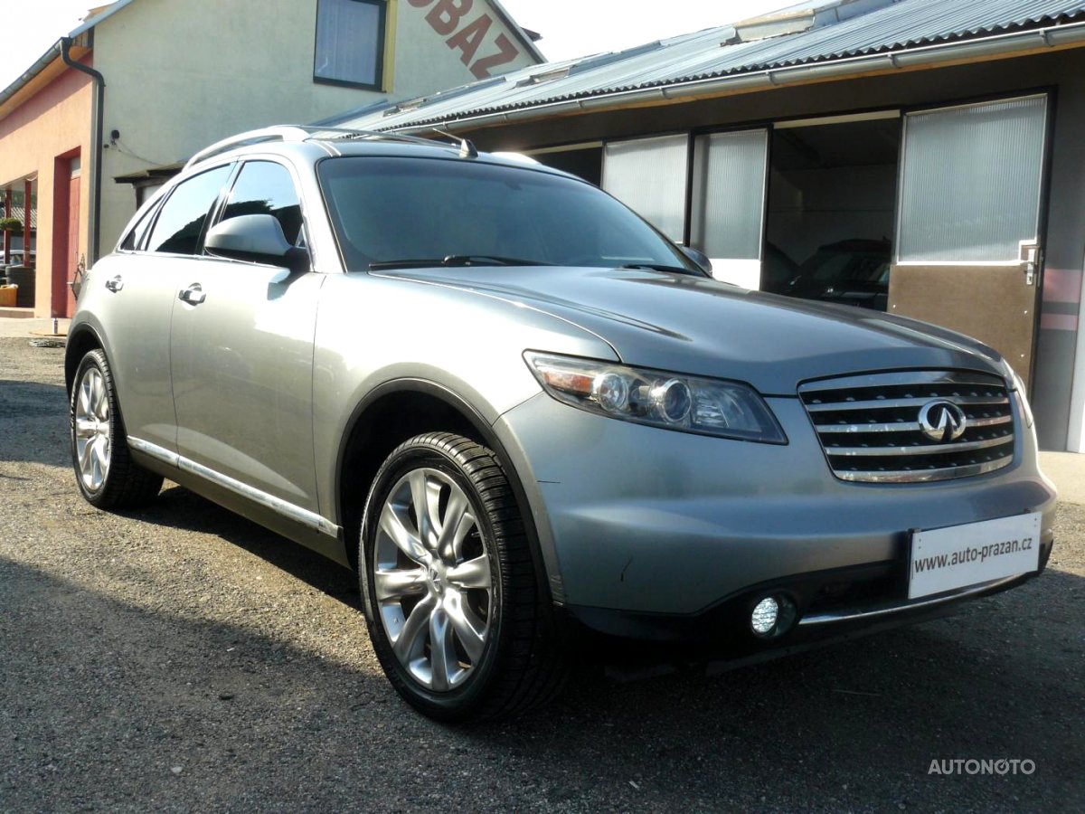 Infiniti FX45, 2006 - celkový pohled