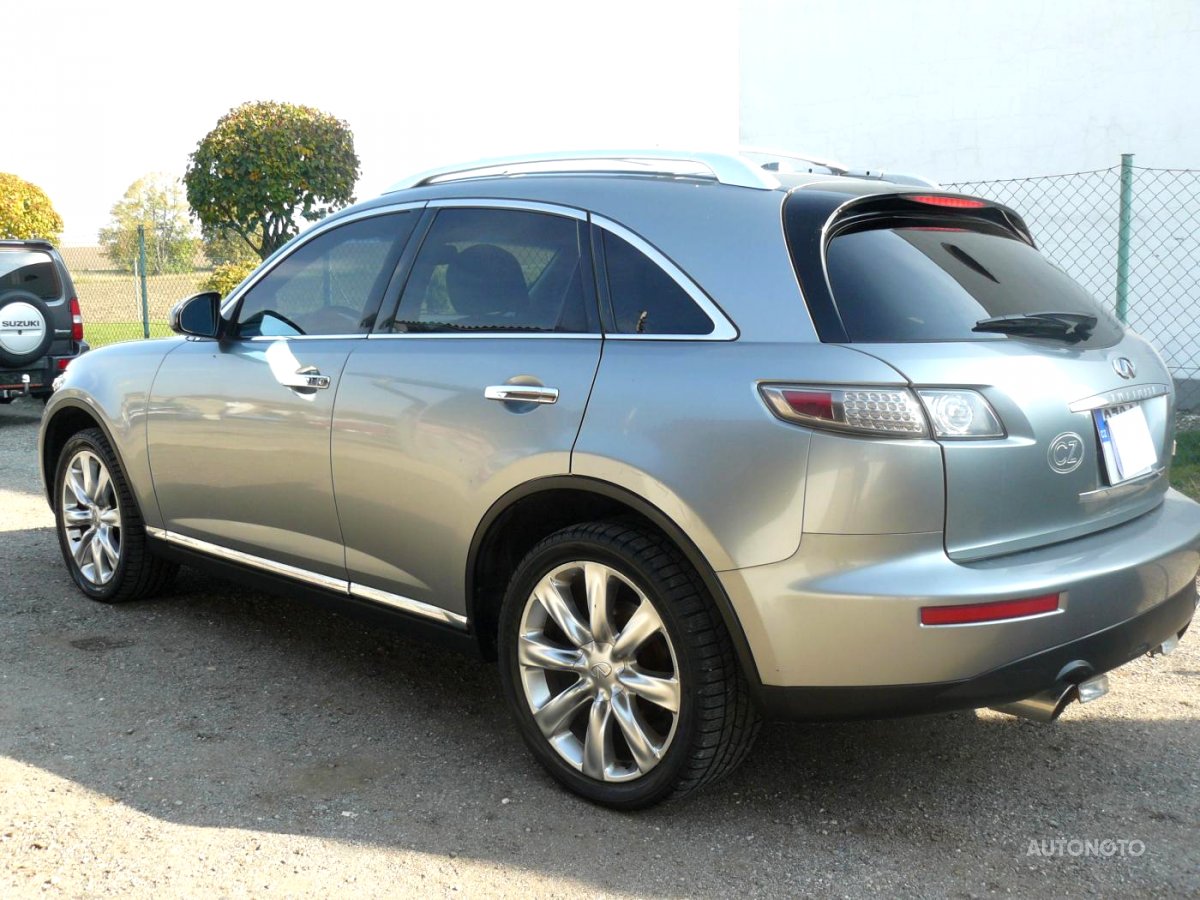 Infiniti FX45, 2006 - pohled č. 4
