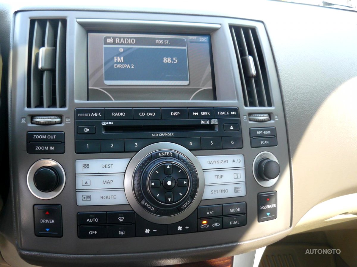 Infiniti FX45, 2006 - pohled č. 9