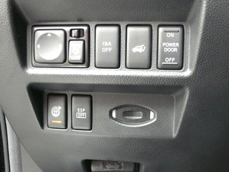 Infiniti FX50, 2013 - pohled č. 11