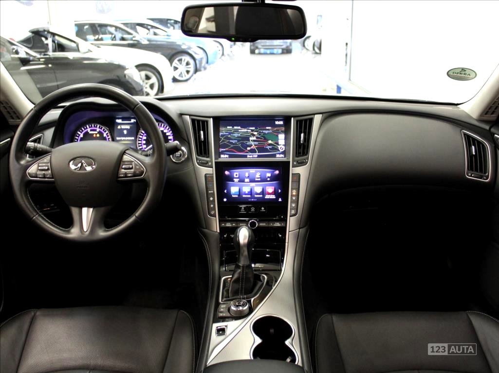 Infiniti Q50, 2015 - pohled č. 9