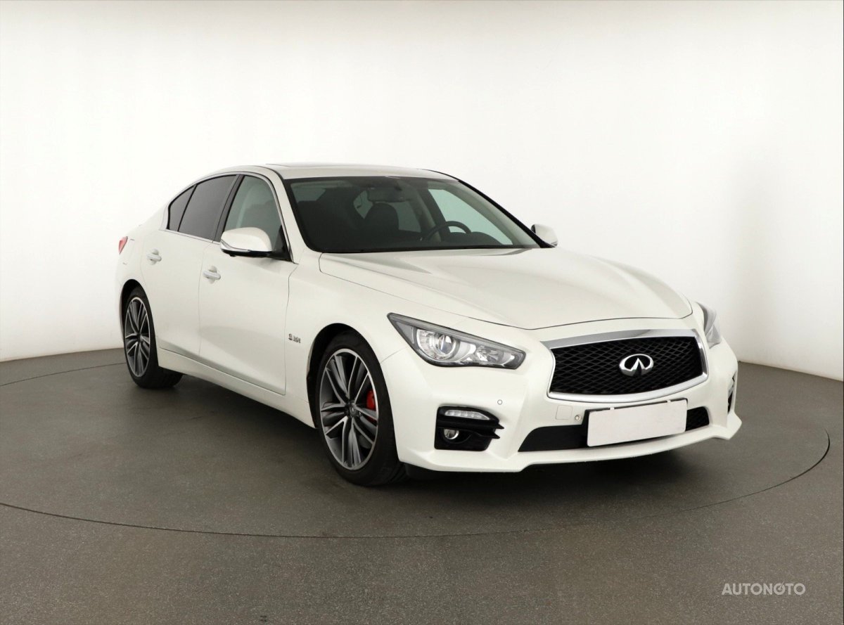 Infiniti Q50, 2018 - celkový pohled