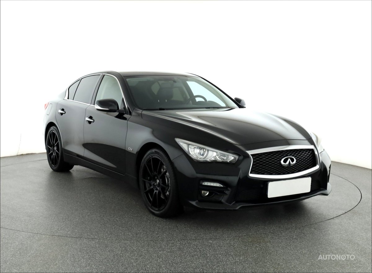 Infiniti Q50, 2015 - celkový pohled