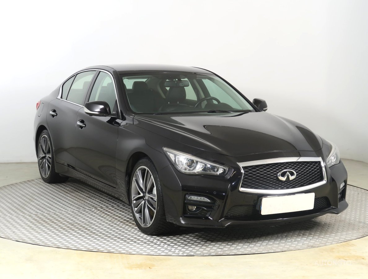 Infiniti Q50, 2016 - celkový pohled