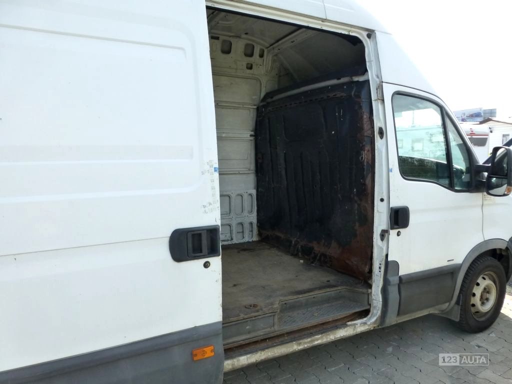 Iveco Daily, 2008 - pohled č. 10