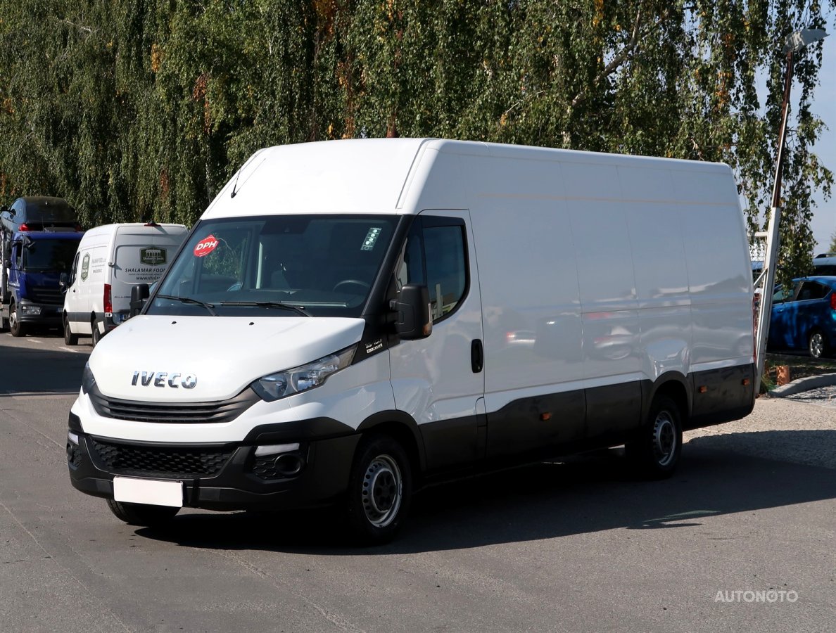 Iveco Daily, 2019 - pohled č. 3
