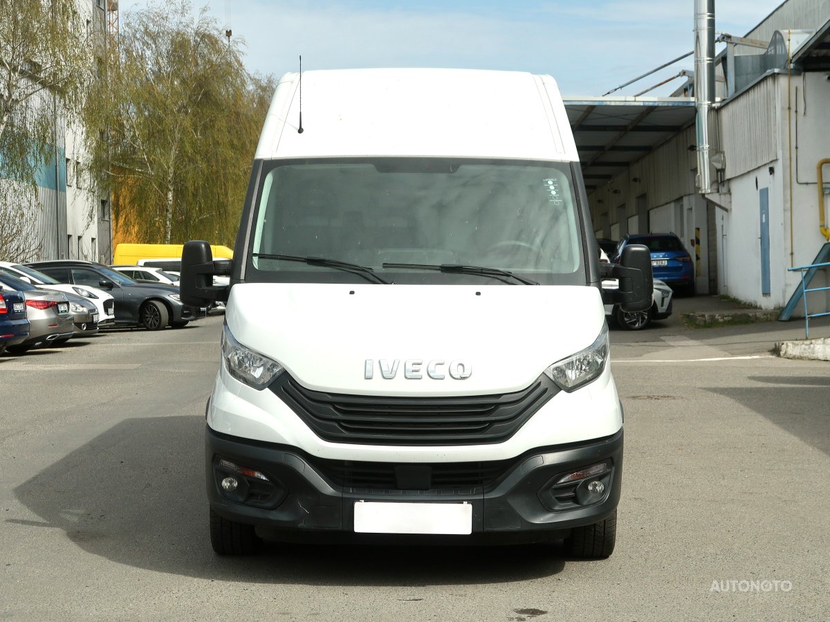 Iveco Daily, 2022 - pohled č. 2