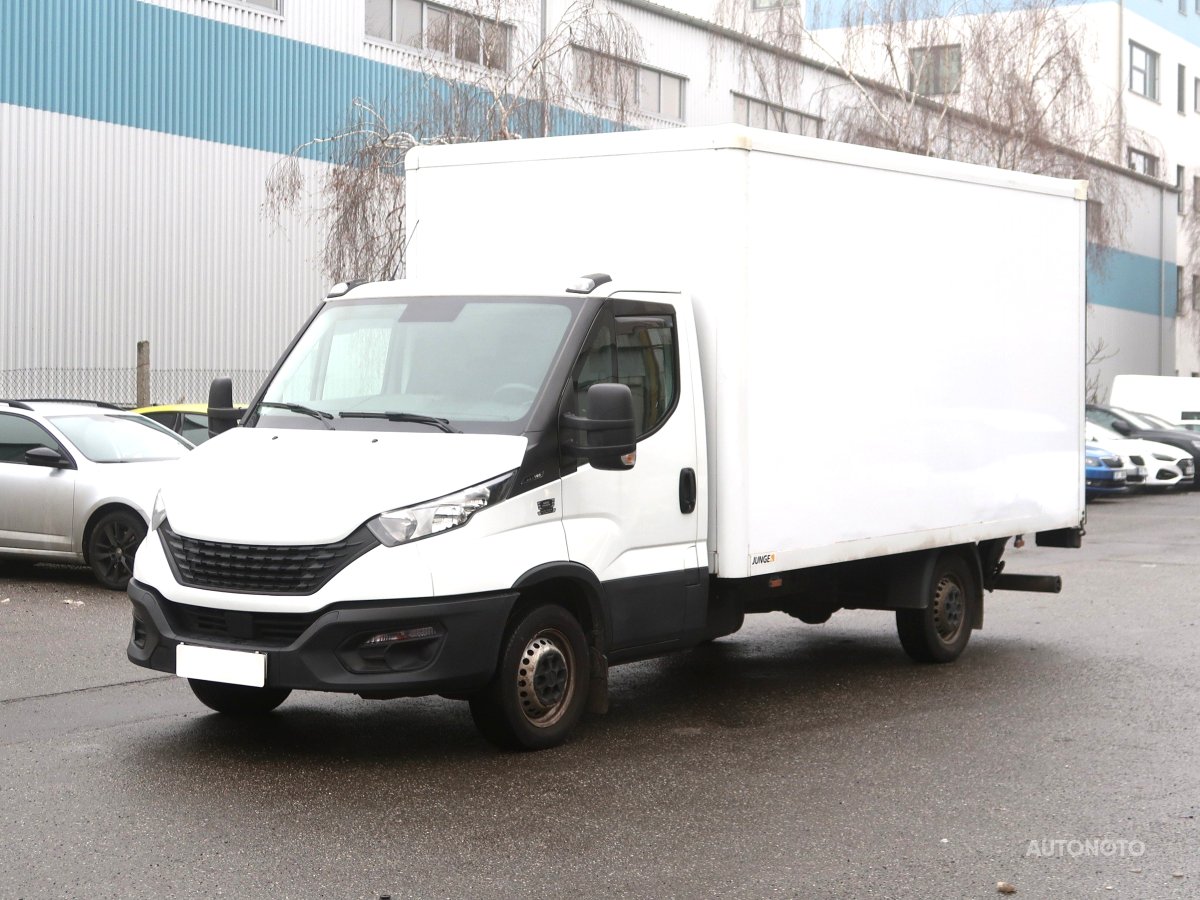 Iveco Daily, 2022 - pohled č. 3