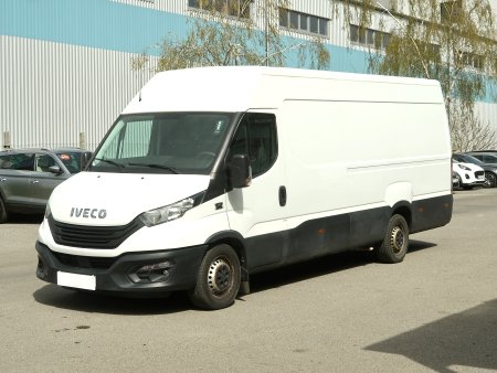 Iveco Daily, 2022 - pohled č. 3