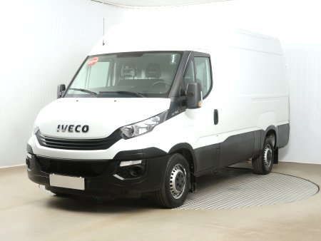 Iveco Daily, 2019 - pohled č. 3