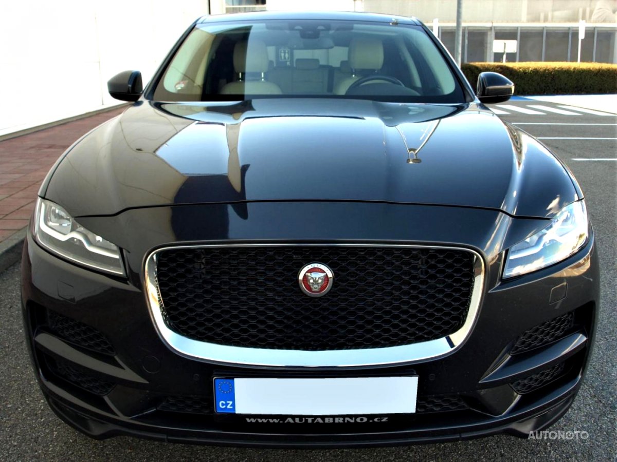 Jaguar F-Pace, 2016 - pohled č. 2