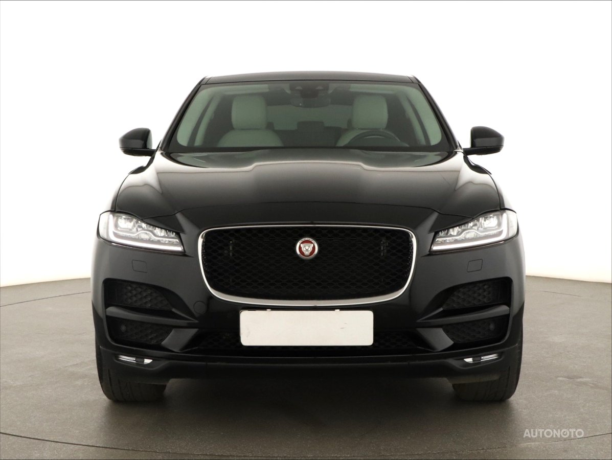 Jaguar F-Pace, 2018 - pohled č. 2