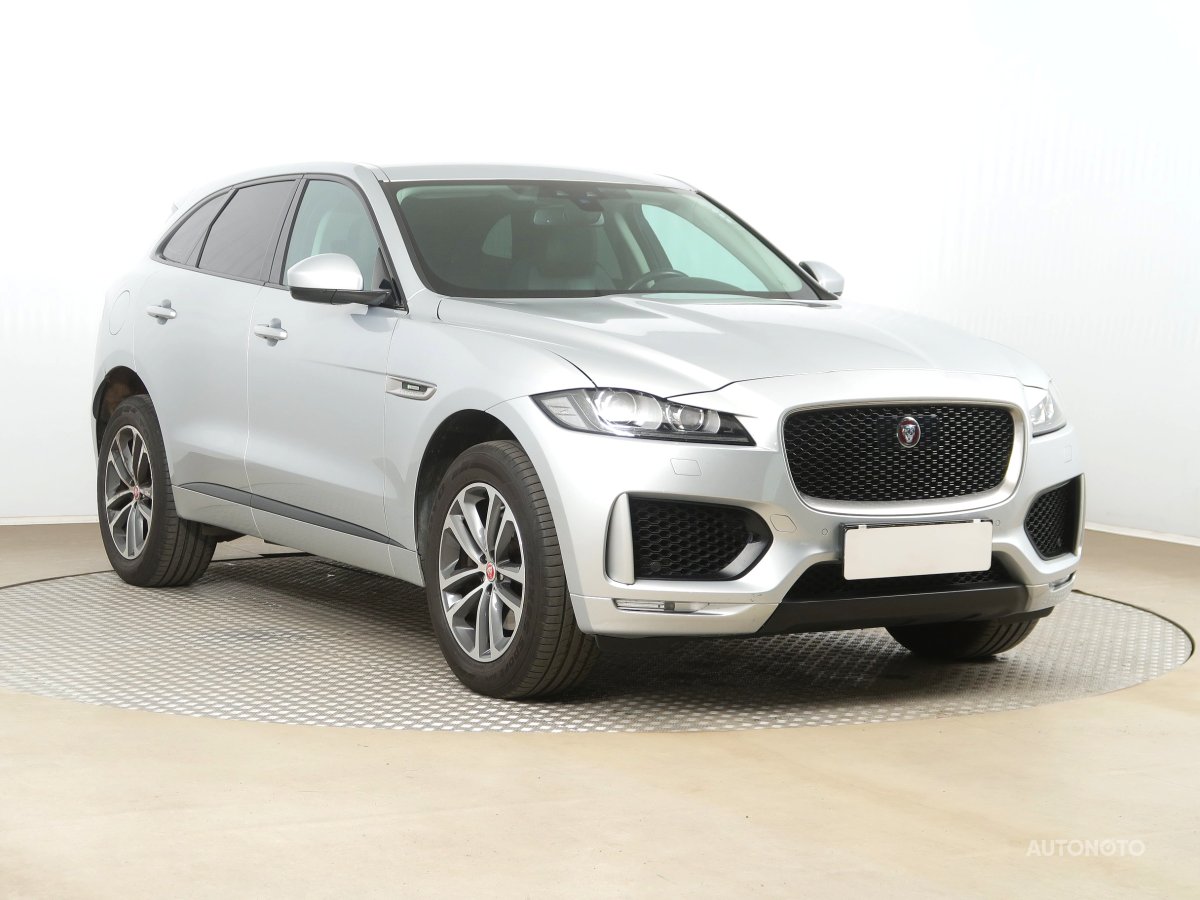 Jaguar F-Pace, 2016 - celkový pohled