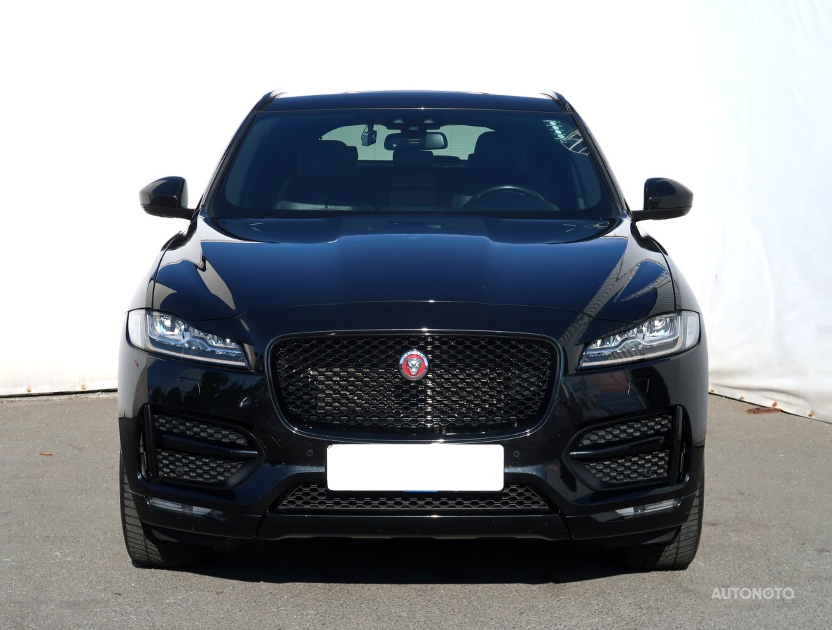 Jaguar F-Pace, 2017 - pohled č. 2