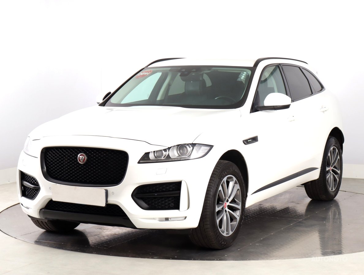 Jaguar F-Pace, 2017 - pohled č. 3
