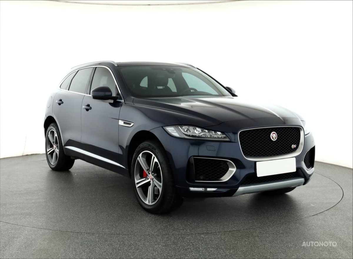 Jaguar F-Pace, 2016 - celkový pohled