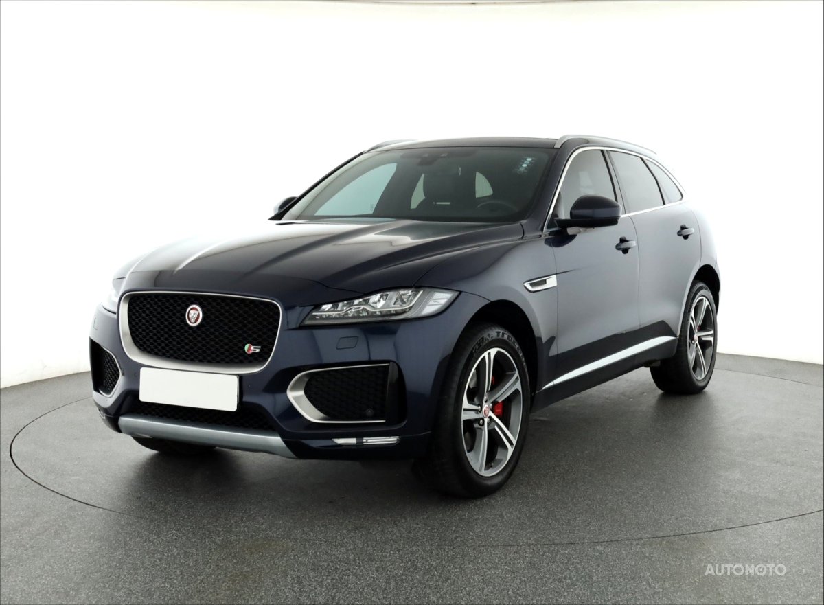 Jaguar F-Pace, 2016 - pohled č. 3