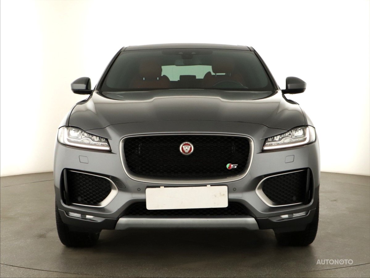 Jaguar F-Pace, 2016 - pohled č. 2