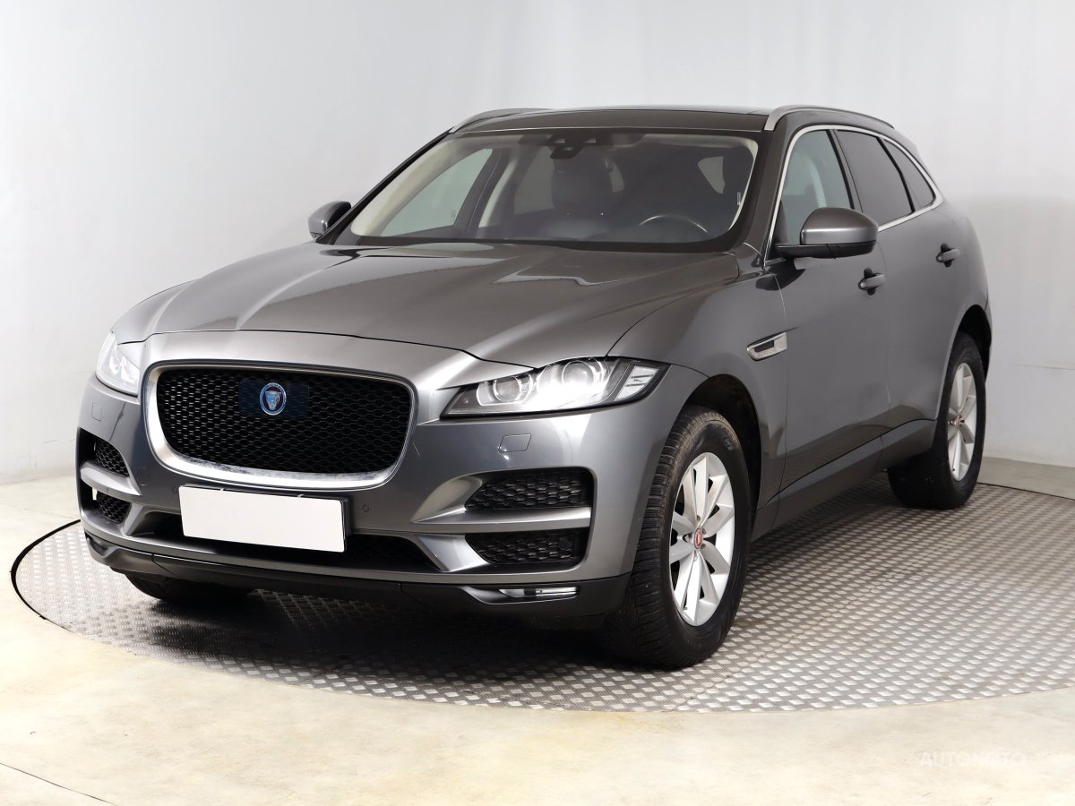 Jaguar F-Pace, 2017 - pohled č. 3