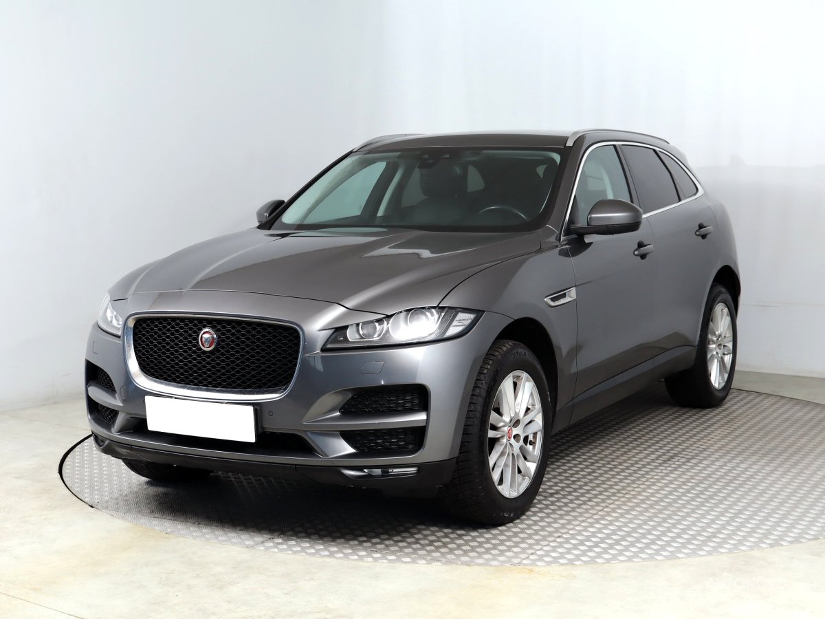Jaguar F-Pace, 2017 - pohled č. 3
