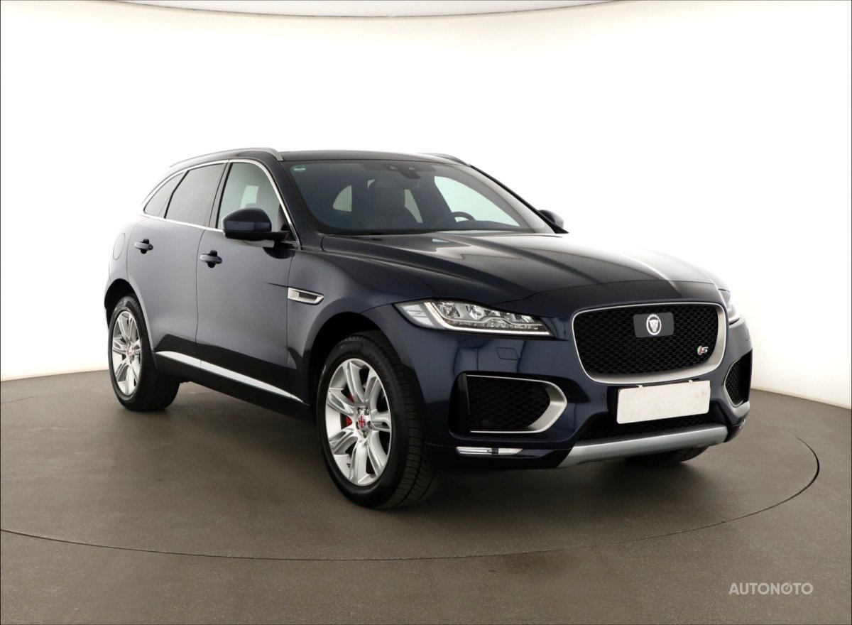 Jaguar F-Pace, 2016 - celkový pohled