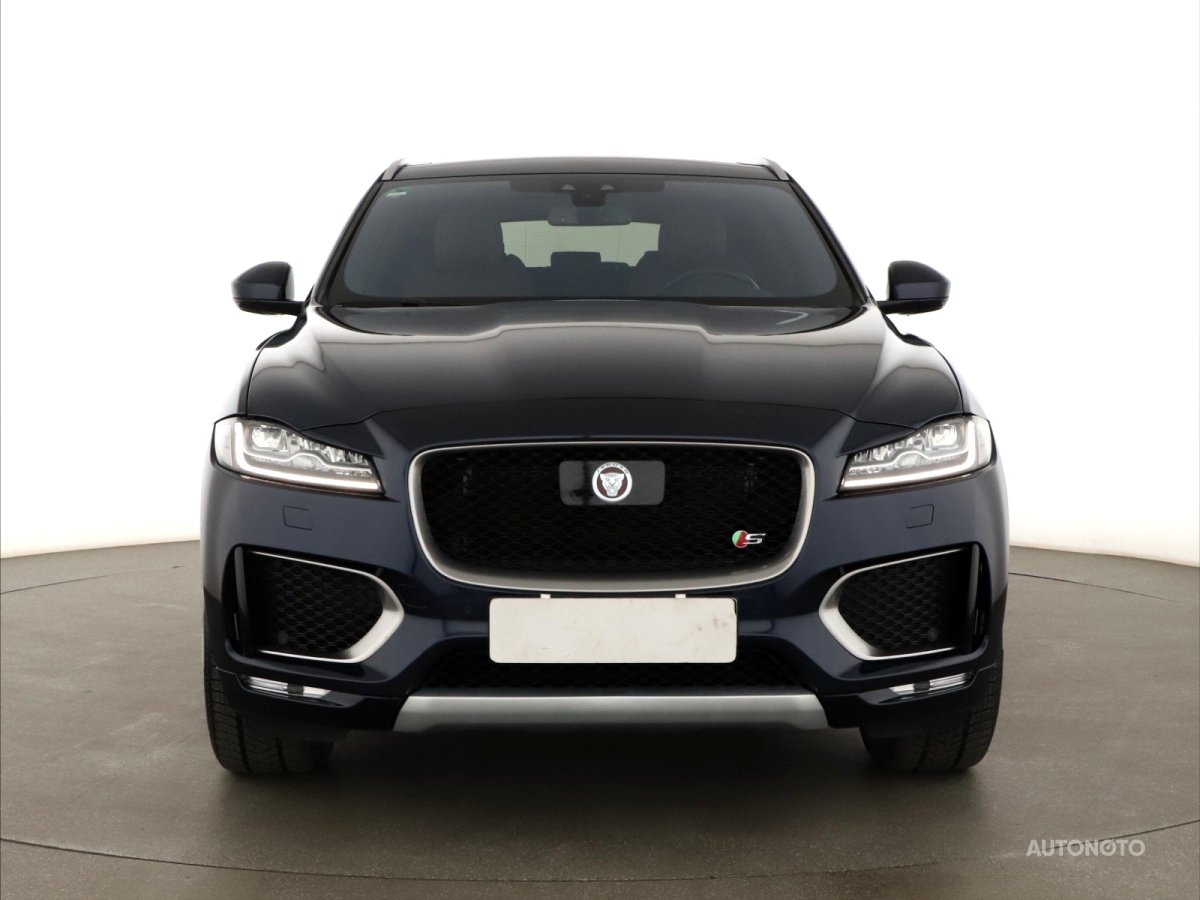 Jaguar F-Pace, 2016 - pohled č. 2