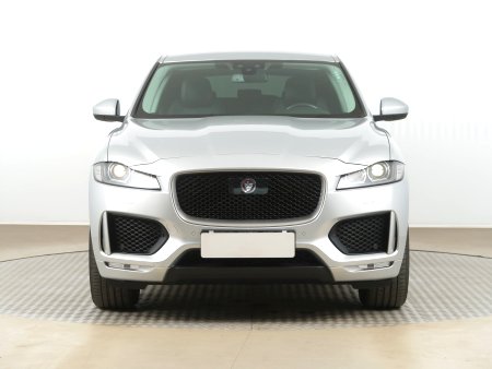 Jaguar F-Pace, 2016 - pohled č. 2