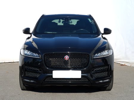 Jaguar F-Pace, 2017 - pohled č. 2