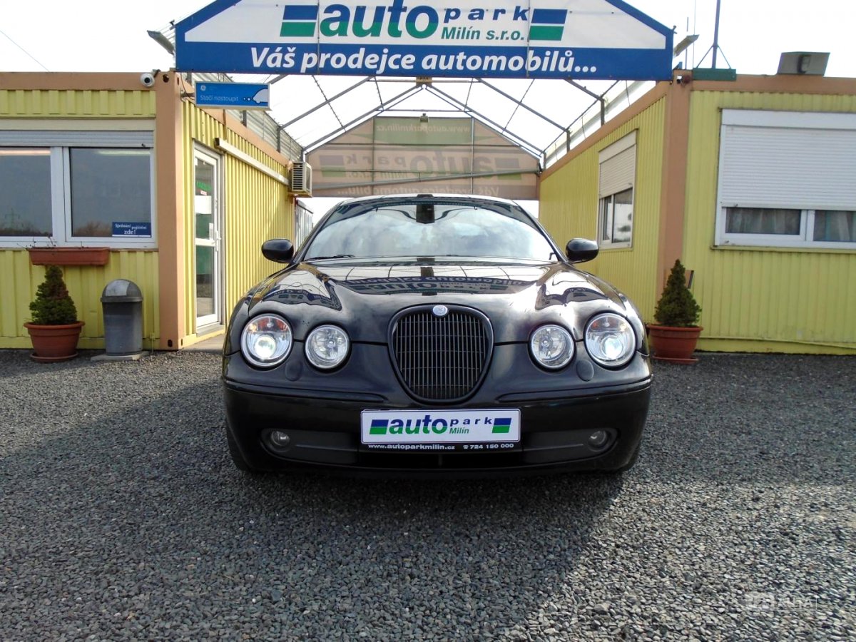 Jaguar S-Type, 2004 - pohled č. 2