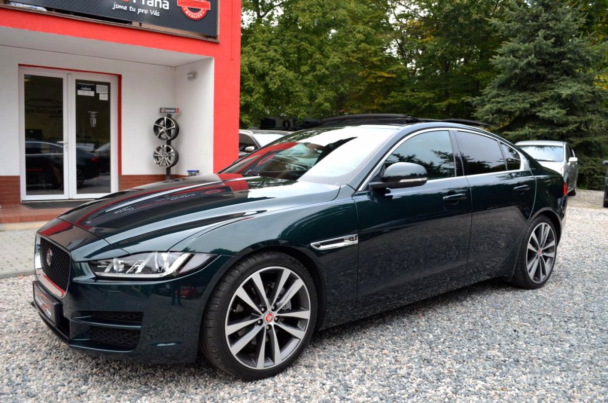 Jaguar XE, 2016 - pohled č. 2