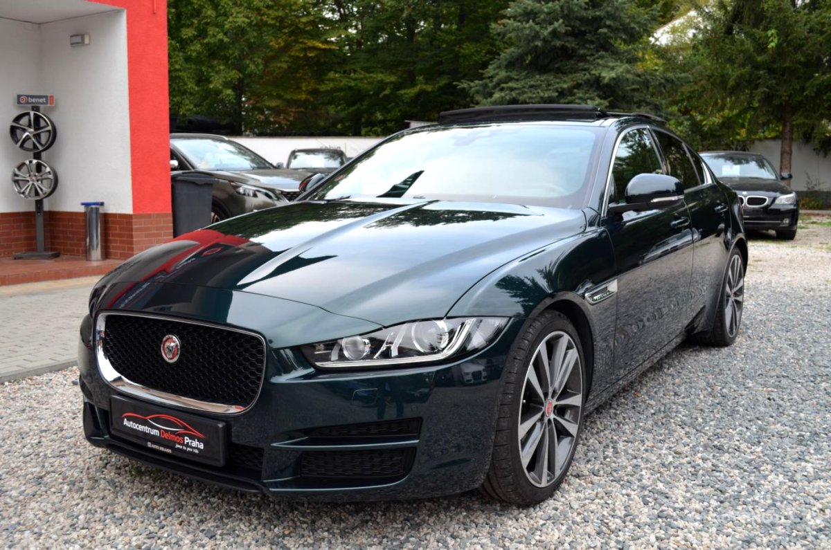 Jaguar XE, 2016 - pohled č. 3