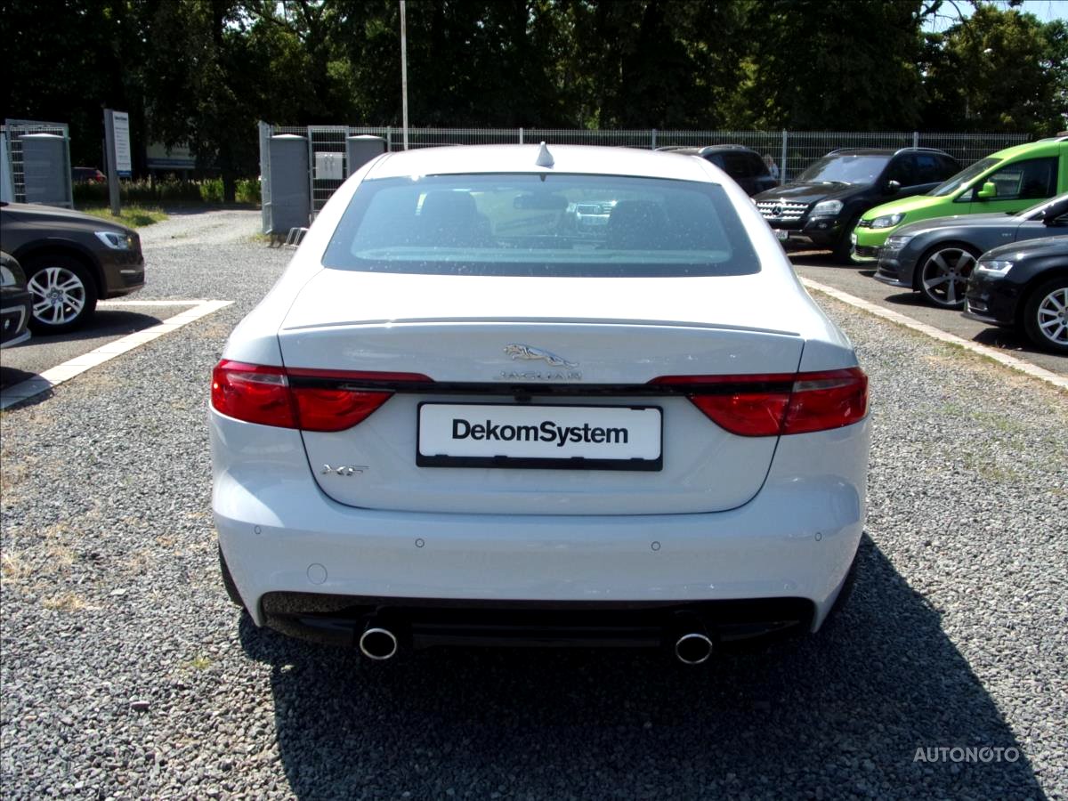 Jaguar XF, 2016 - pohled č. 6