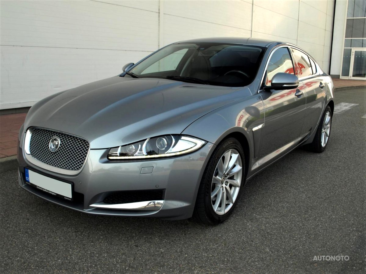 Jaguar XF, 2011 - celkový pohled