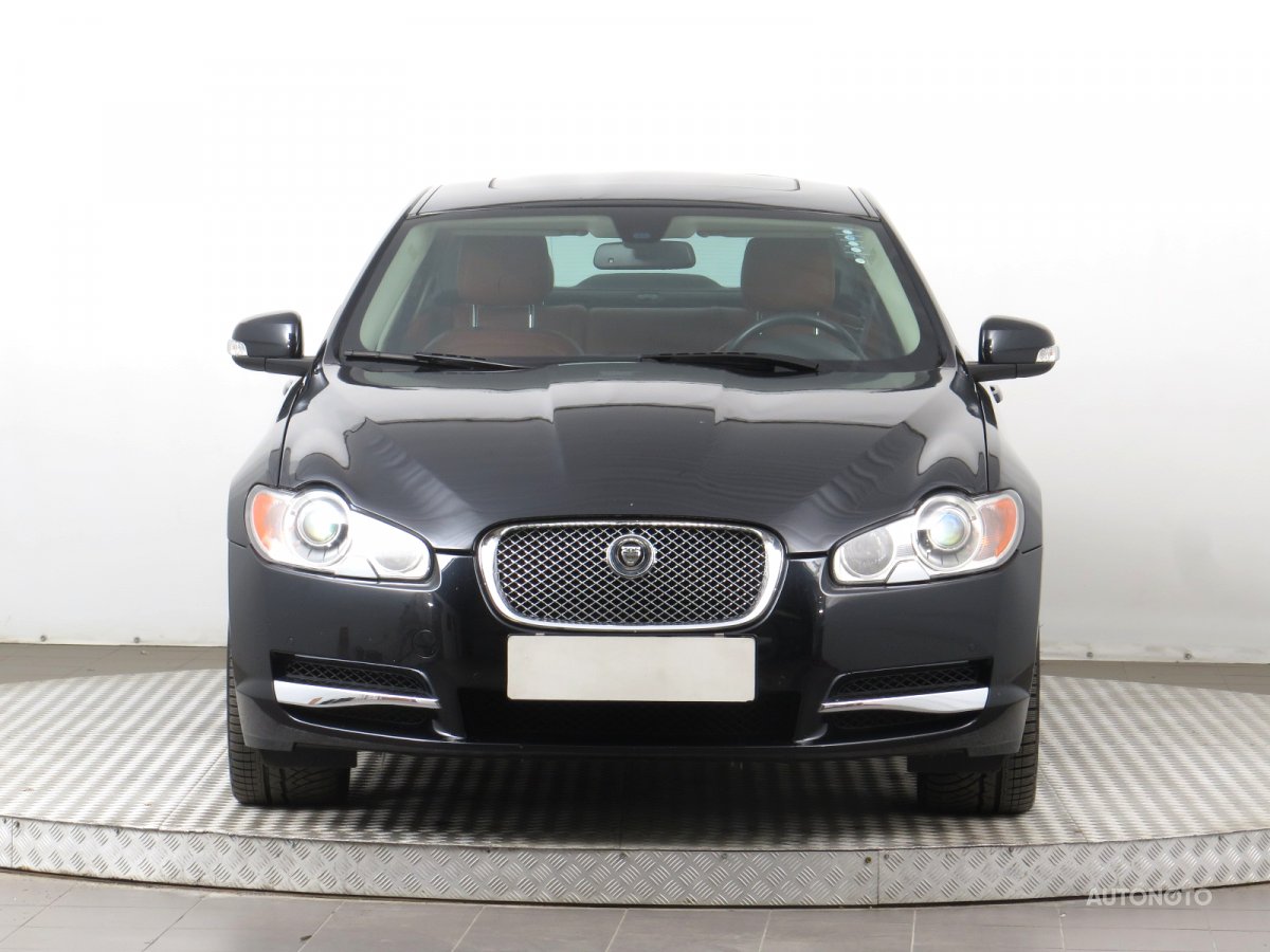 Jaguar XF, 2008 - pohled č. 2