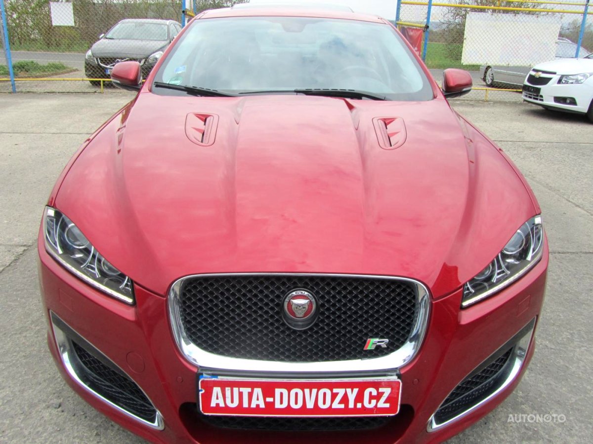 Jaguar XF, 2012 - pohled č. 2