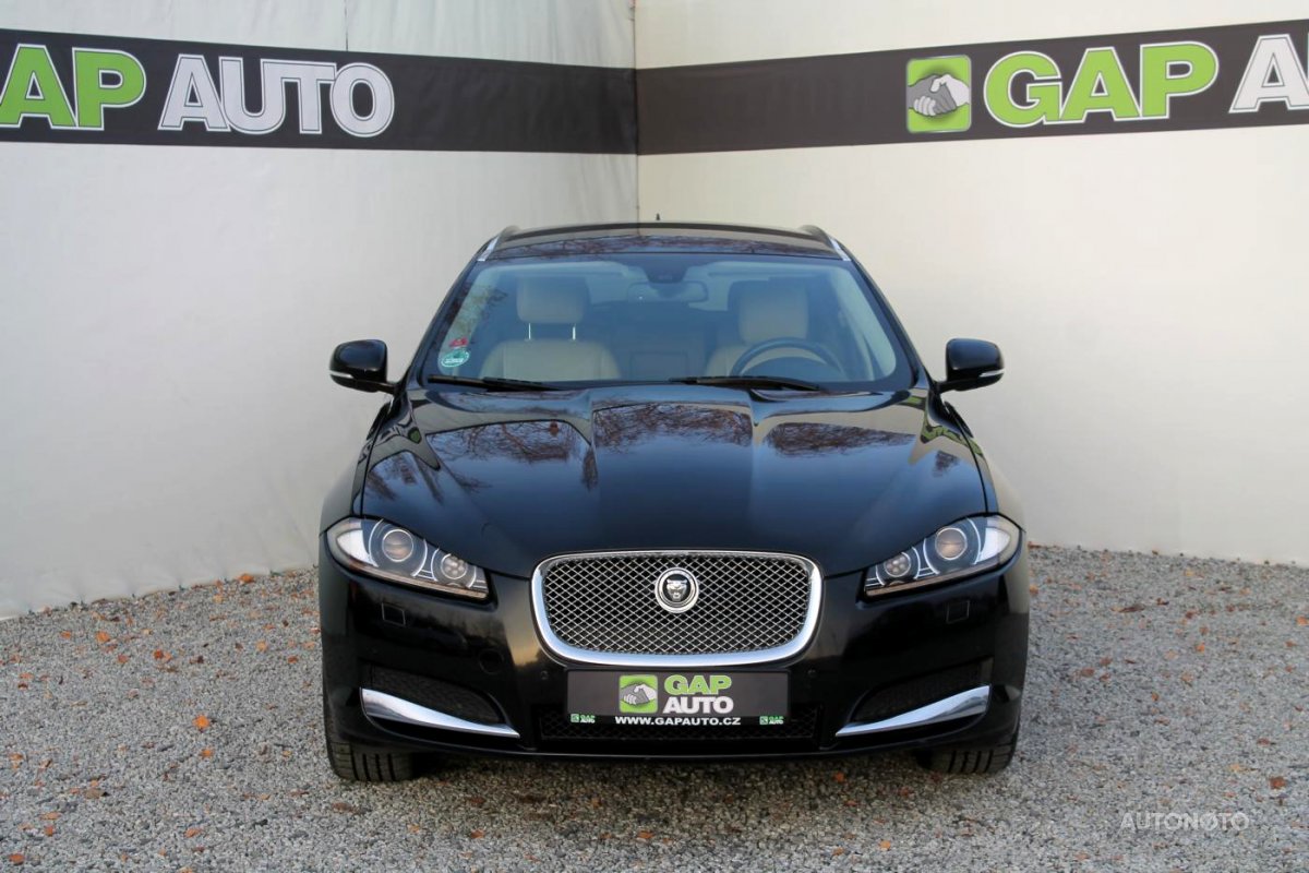 Jaguar XF, 2012 - pohled č. 2