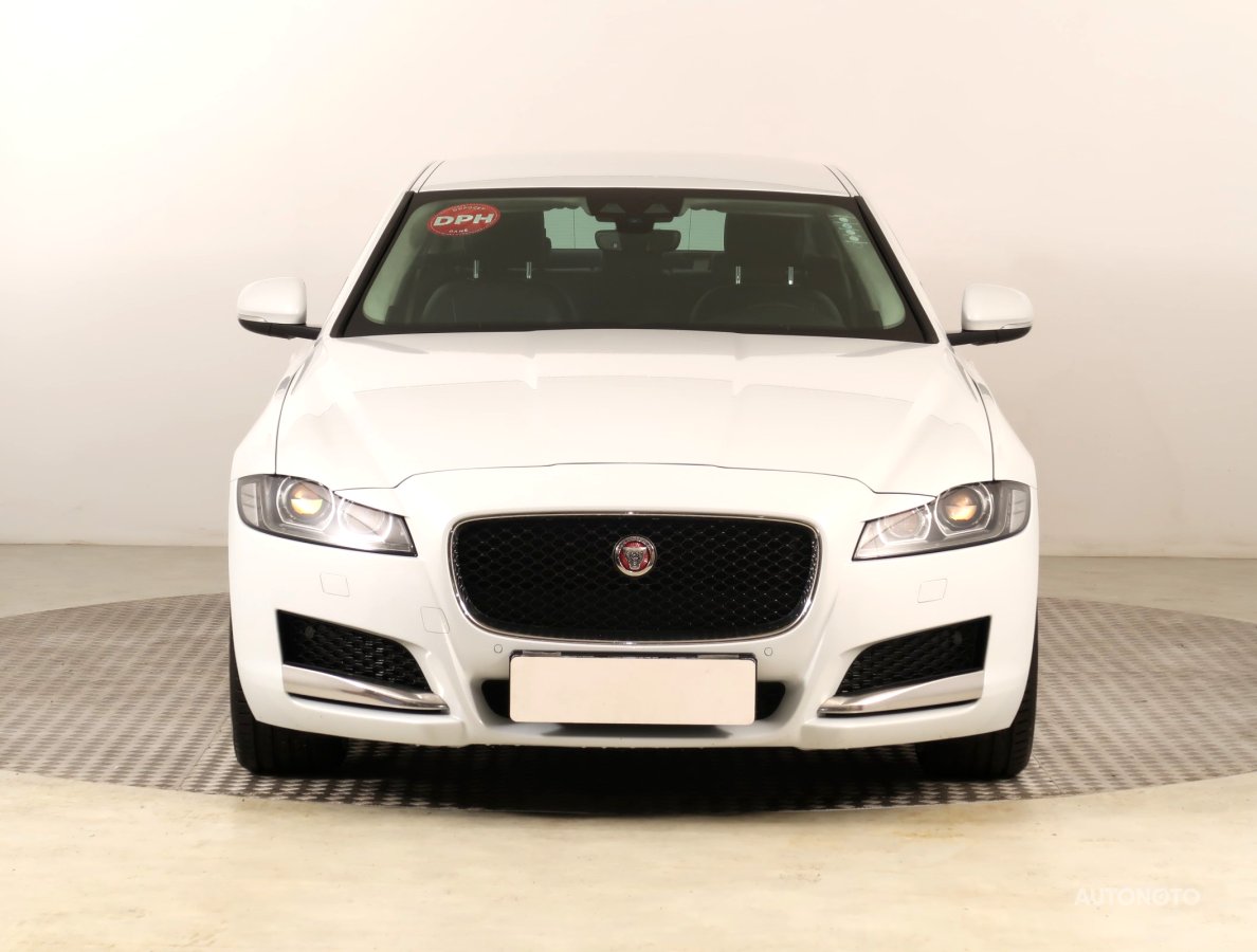 Jaguar XF, 2020 - pohled č. 2