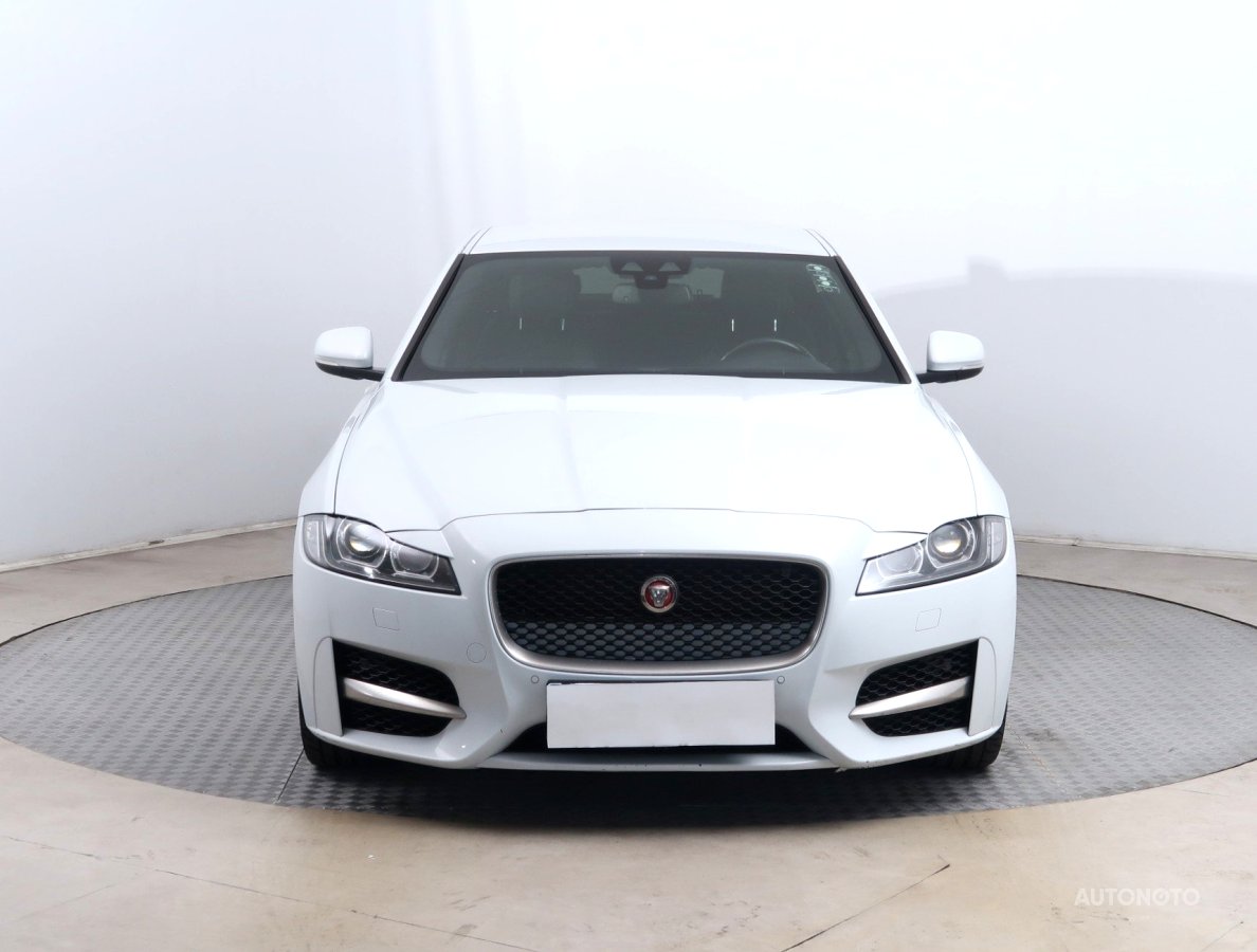 Jaguar XF, 2016 - pohled č. 2