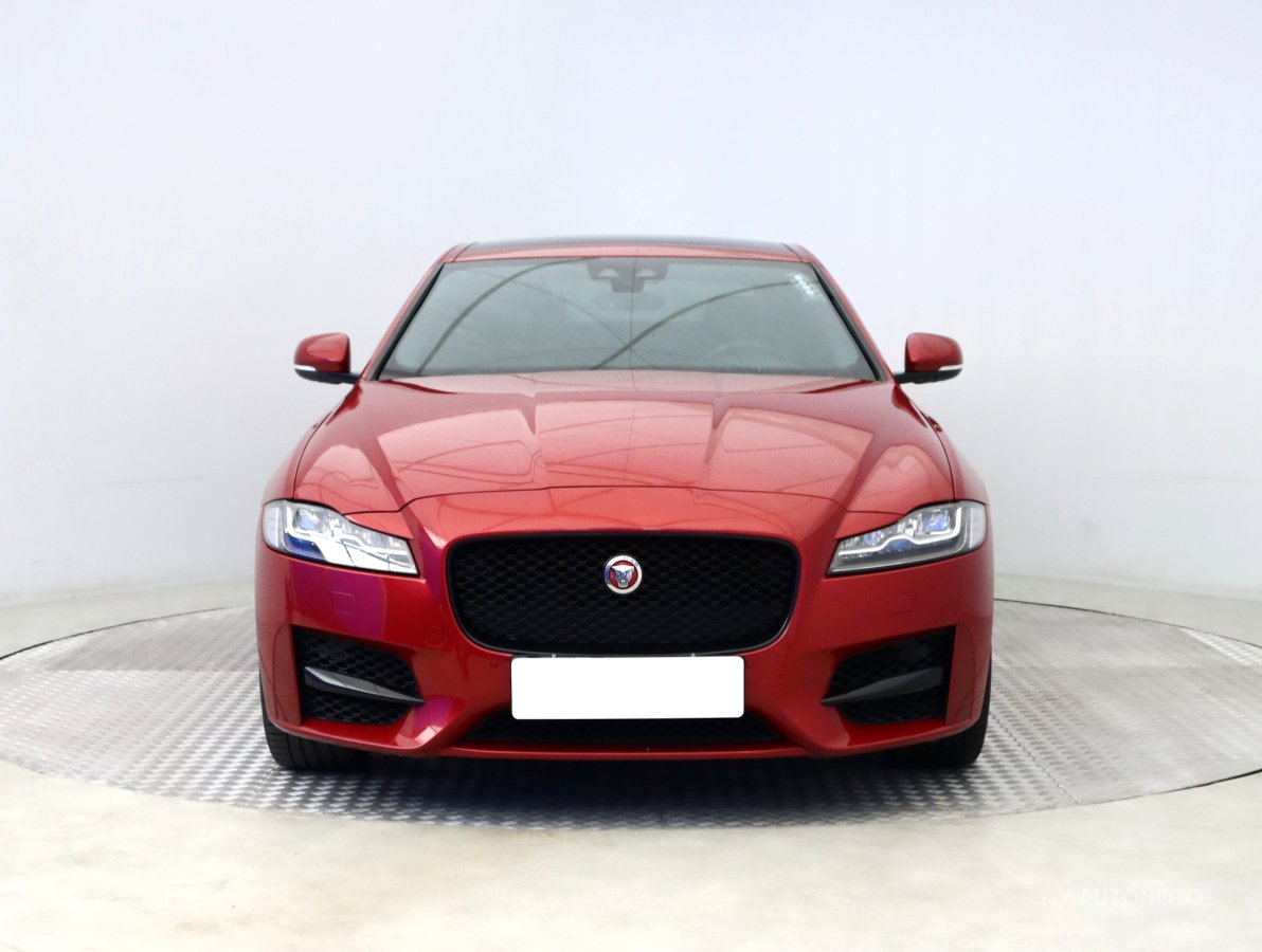 Jaguar XF, 2019 - pohled č. 2