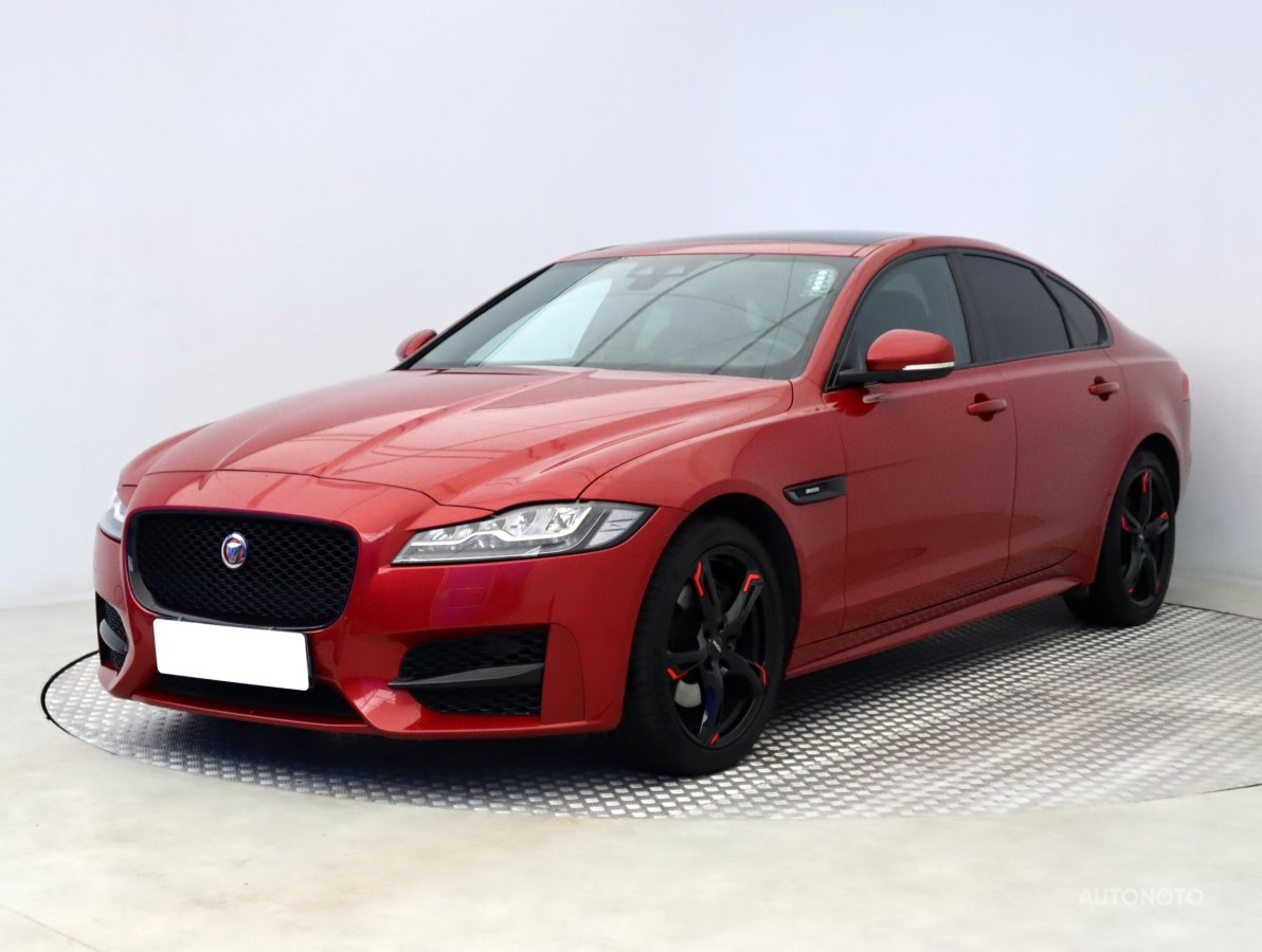 Jaguar XF, 2019 - pohled č. 3